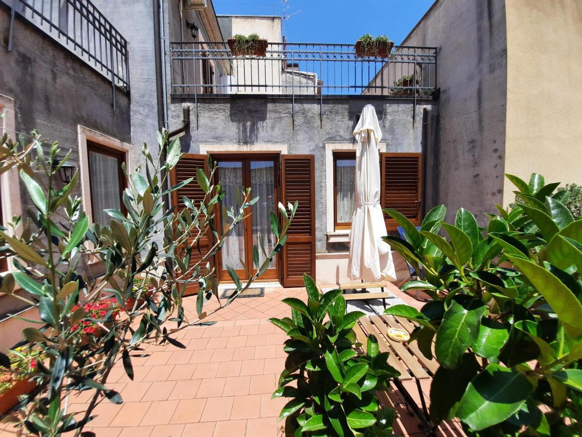 Il Borghetto Di San Giuseppe Etnarooms&Apartments Nicolosi Kültér fotó